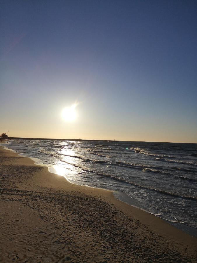 Apartament Piaskowy Sunset Resort Grzybowo  Exteriör bild